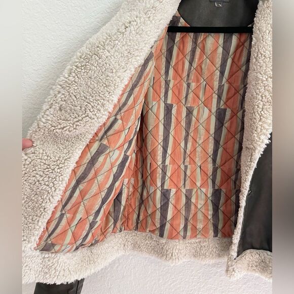 MOTHER The Mile High bomber jacket in brown faux leather and Sherpa detail M - Picture 9 of 16